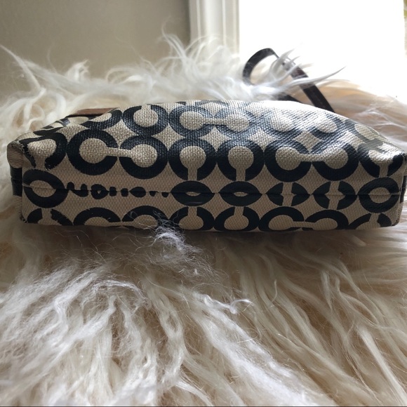 Coach wristlet ivory/black/tan. Lovingly usedβ₯οΈ - Picture 4 of 8